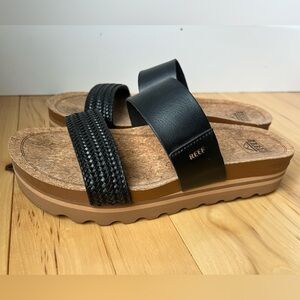 Reef Cushion Hi Vista black